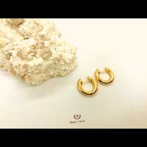 18k simple hoop  earrings ✨